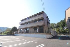 ケセラ B棟の外観