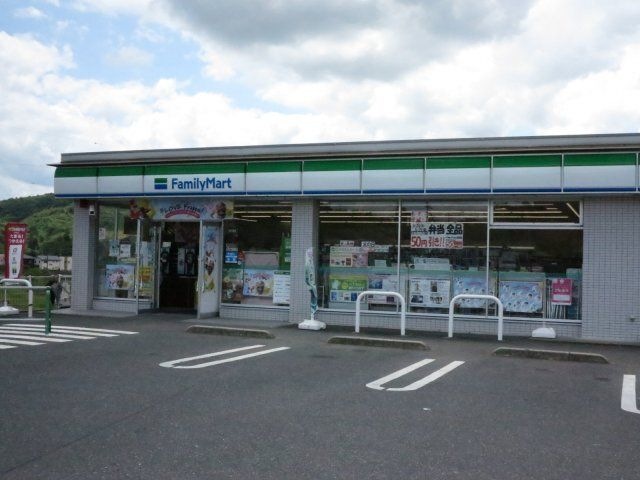 ファミリーマート 津山ノースタウン店