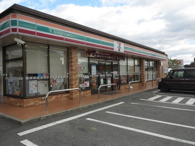 写真：セブン－イレブン　勝央町岡店