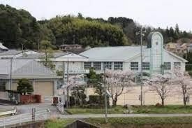 写真：美咲町立加美小学校