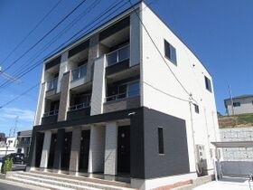 クレセントFの外観