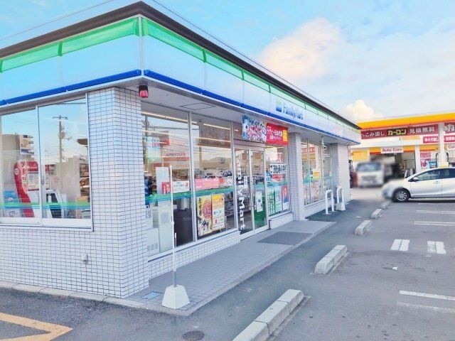 ファミリーマート 岡山一宮店