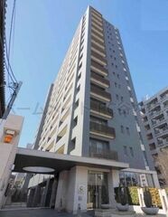 写真:カスタリア上町台の外観