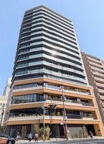 コンフォリア・リヴ本町WEST Qの外観