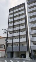 エストゥルースプラス大阪福島の外観