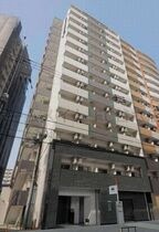 アドバンス西梅田ラシュレの外観