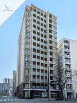Y’s Court 東梅田の外観