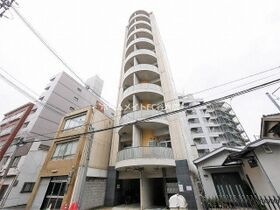 ZEUS難波crystalの外観