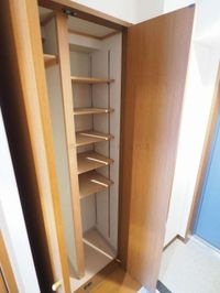 シューズクローゼットもたっぷり収納出来ます♪