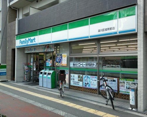 ファミリーマート淀川区役所前店