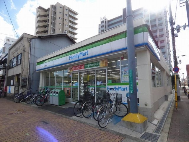 ファミリーマート今里駅前店