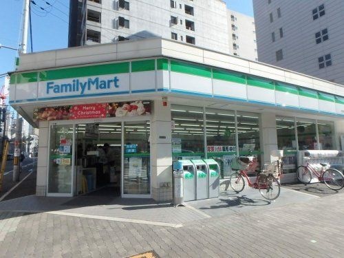 写真:ファミリーマート 阿波座立売堀店