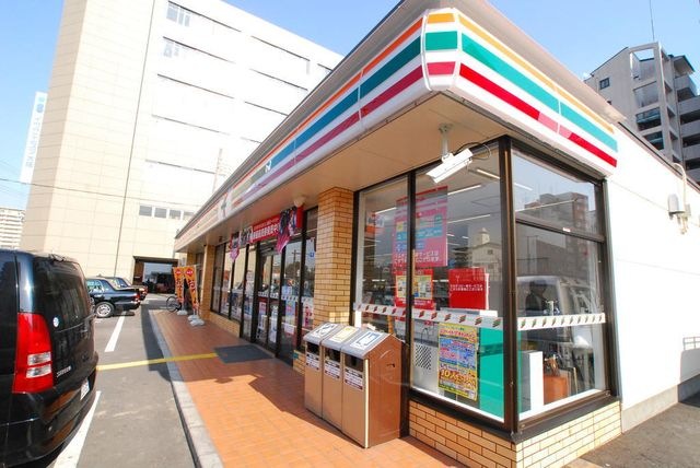 セブンイレブン大阪元町3丁目店