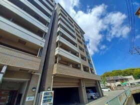 アブレスト野間の外観