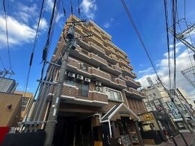 ひがしビルの外観