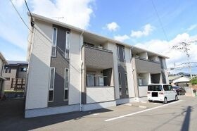 フルール野多目A棟の外観