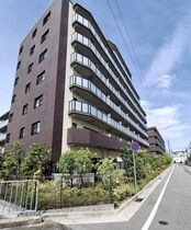 La Douceur西宮北口の外観