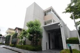 シャルム甲子園口の外観