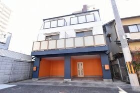 西田町テラスハウスの外観