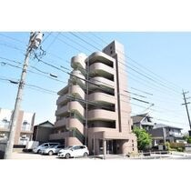 サン・アペックス新守山の外観