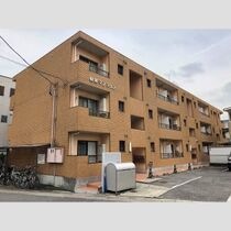 松栄マンションの外観