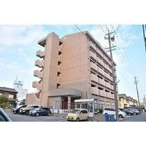 グランドールかさでらの外観