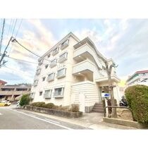 フィラアルタ左京山の外観