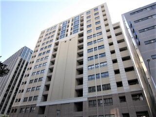 写真:ライオンズマンション神戸栄町通の外観