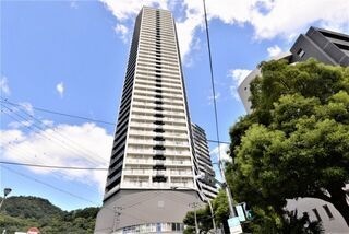 写真:ジークレフ新神戸タワーの外観