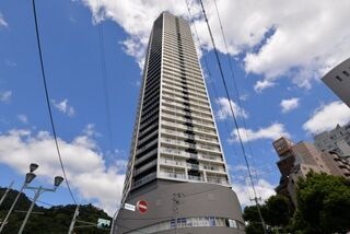写真:ジークレフ新神戸タワーの外観