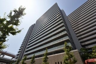 写真:ワコーレシティ神戸三宮の外観