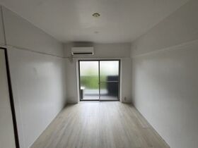 ドミールサニー緑町3号棟の外観