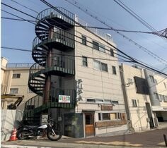 PUPAビルの外観