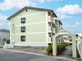 リバーグリーン藤村の外観