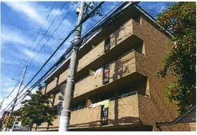ファミーユ梅元の外観