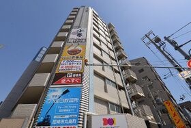 サンコーセレブコートの外観