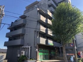 六甲北中ビルの外観