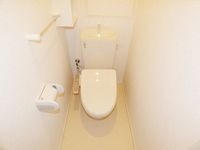 コンパクトで使いやすいトイレです