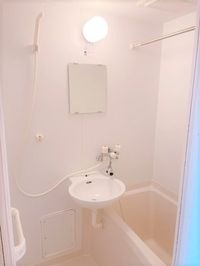 コンパクトで使いやすいお風呂です