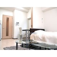 明るい色調の室内です