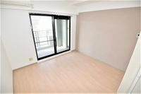 写真は同マンションの別のお部屋のものです。