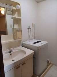 使いやすい独立洗面台です