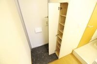 毎日通る玄関はこちらです