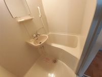 落ち着いた空間のお風呂です