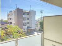 この写真は同マンションの他のお部屋のものです