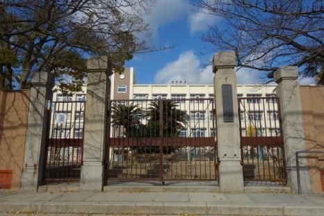 神戸市立雲中小学校