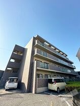 クレアール小松里の外観