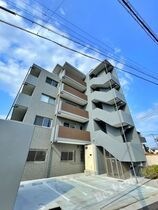 レーヴメゾン羽衣の外観
