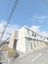 レオパレスマザーグースの外観
