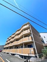 セゾンコート春木の外観